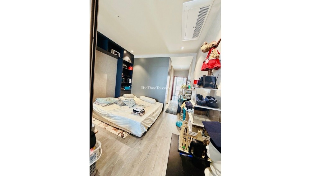 Bán nhà đẹp Tôn Đản, quận 4, 5 tầng, 4x 17m, Nhỉnh 8.x tỷ